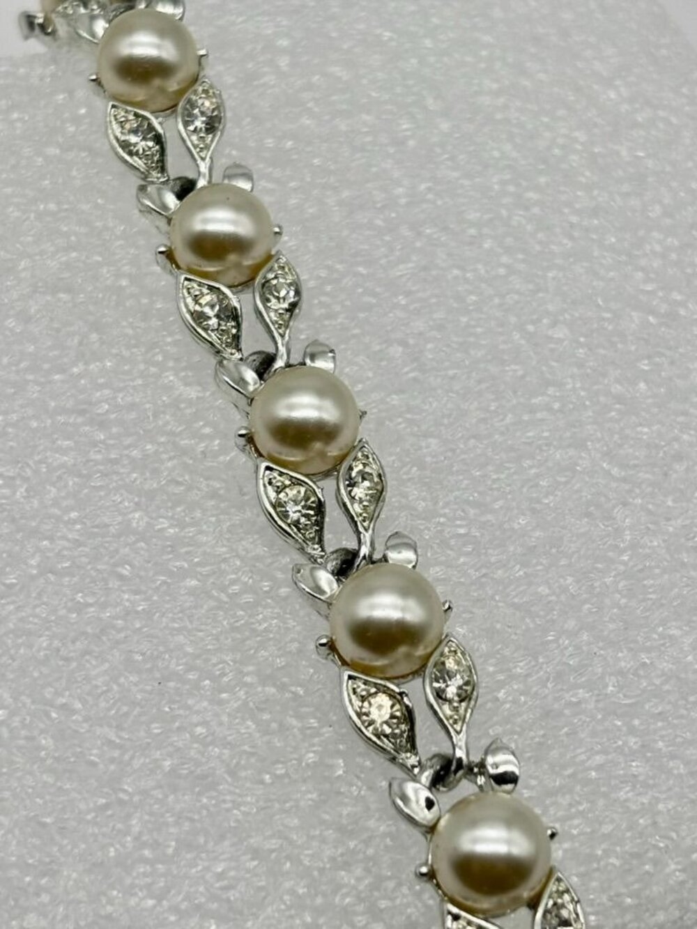 Vintage Lisner Choker Faux Pearl Pave Rhinestone W/Silver-Tone Adjustable Signed - Picture 15 of 16